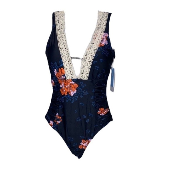 Cupshe Floral Crochet Trim One Piece NWT - Picture 1 of 6